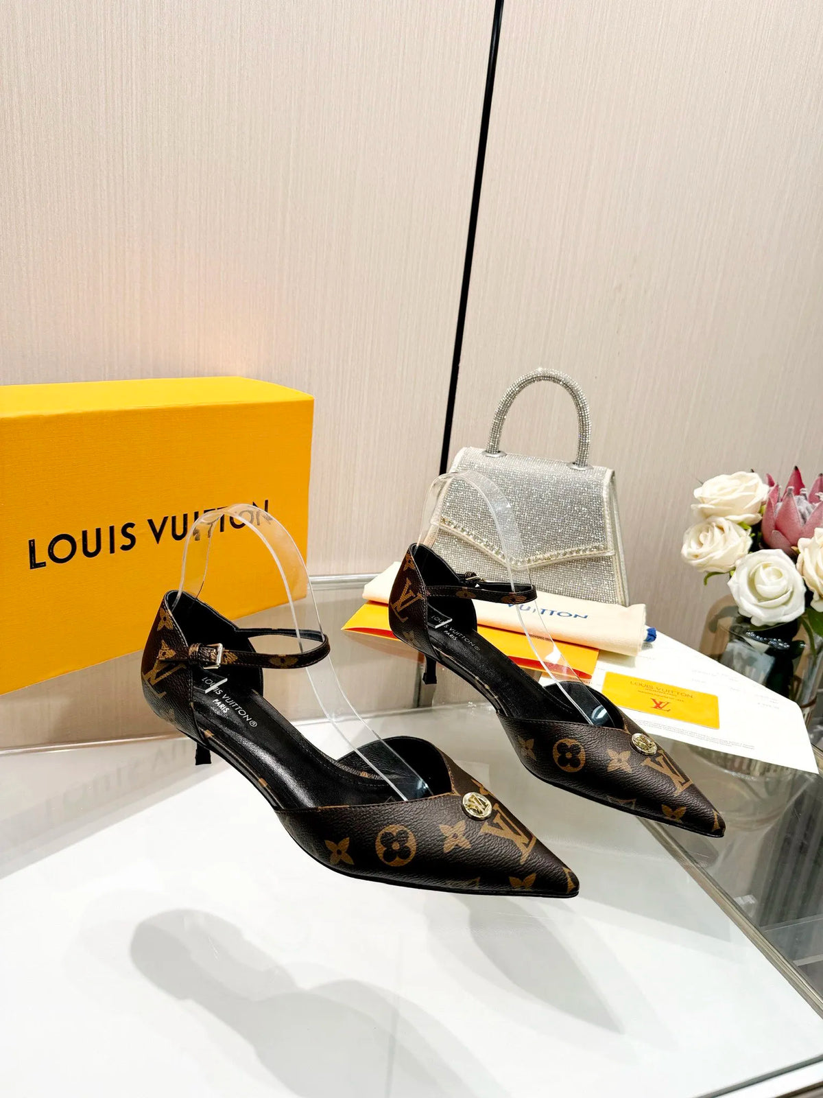 Women Shoes Heels 4 cm U729