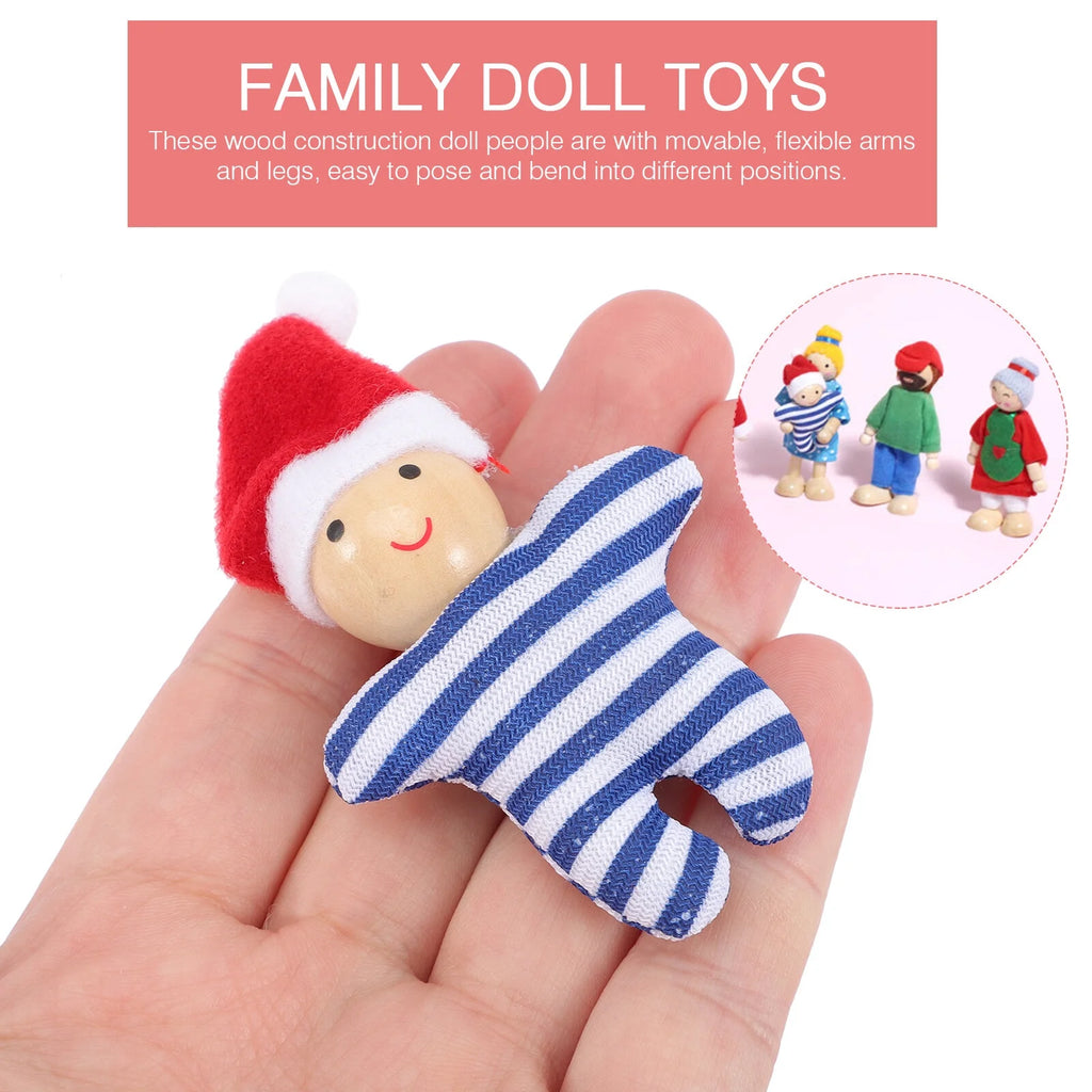 7 Pcs Wooden Dolls Playset X4537