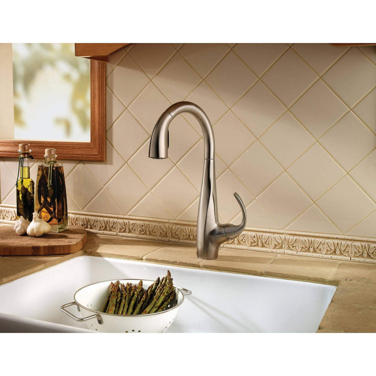 1-Handle Pull-Down Kitchen Faucet Tuscan Bronze Y593