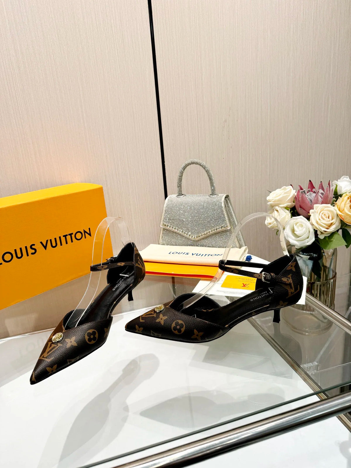 Women Shoes Heels 4 cm U729