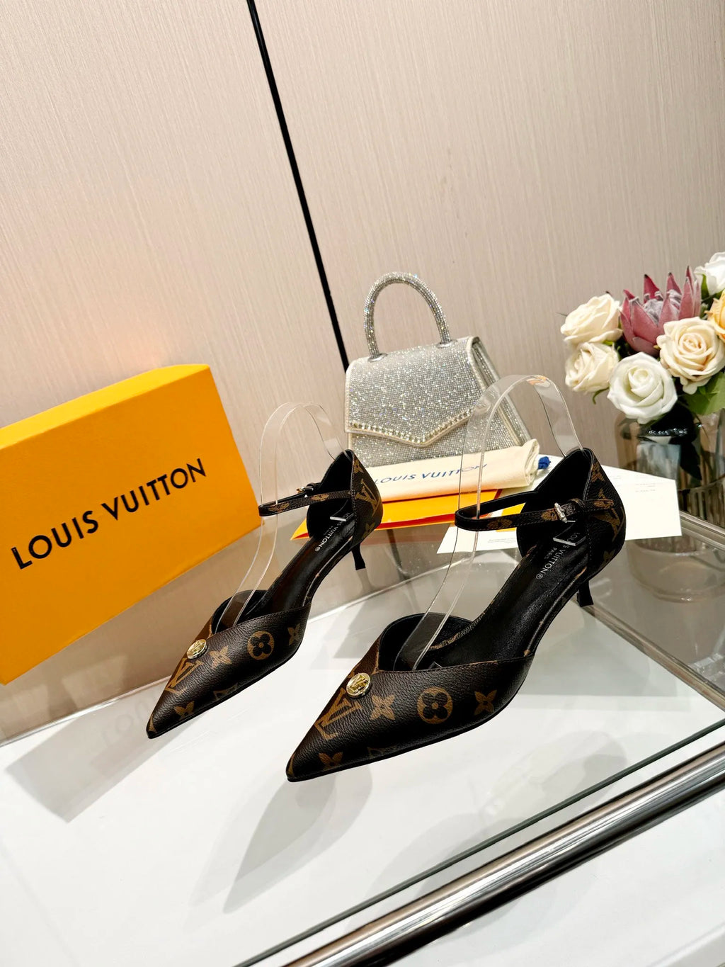 Women Shoes Heels 4 cm U729