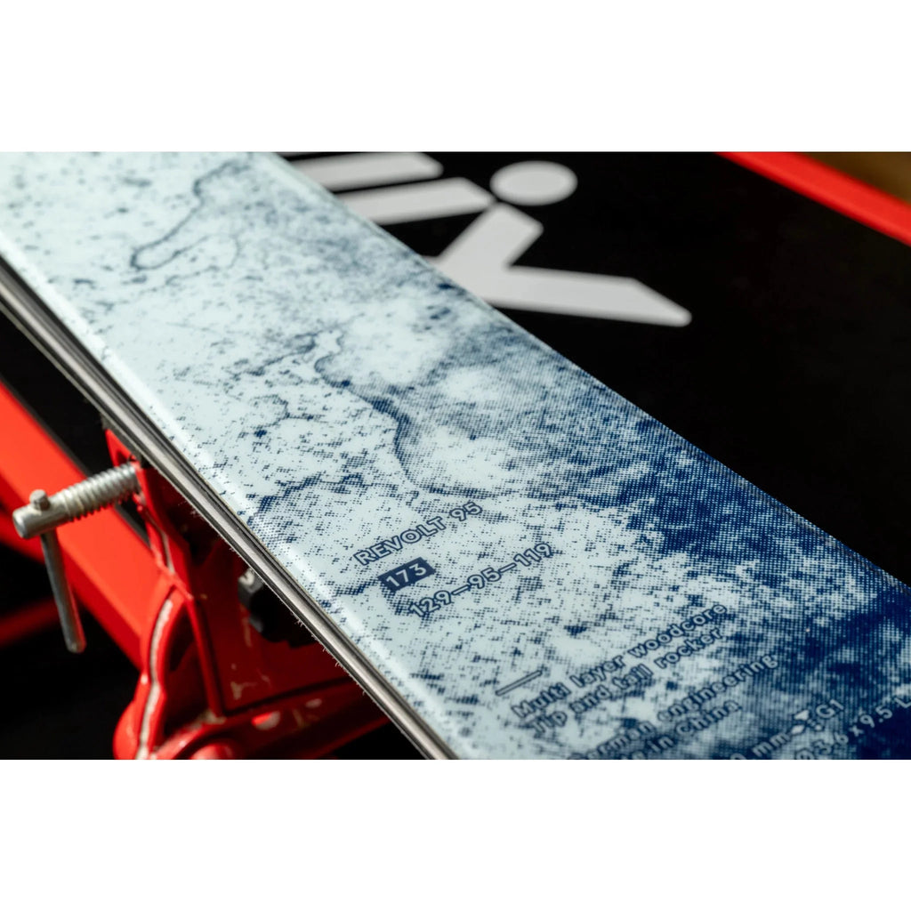 95 Skis I997807