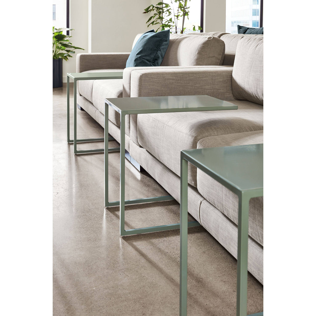 Modern Slim C-Shaped Table Y24701