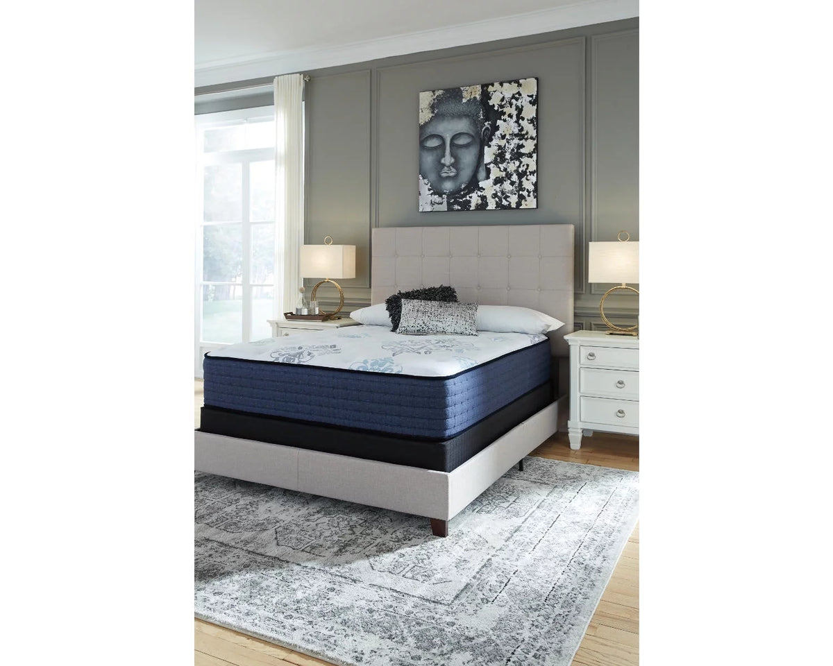California King White Firm Mattress G22093