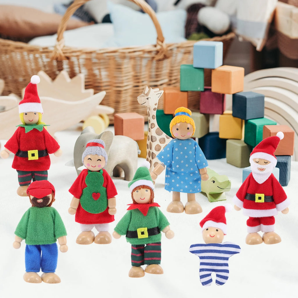 7 Pcs Wooden Dolls Playset X4537