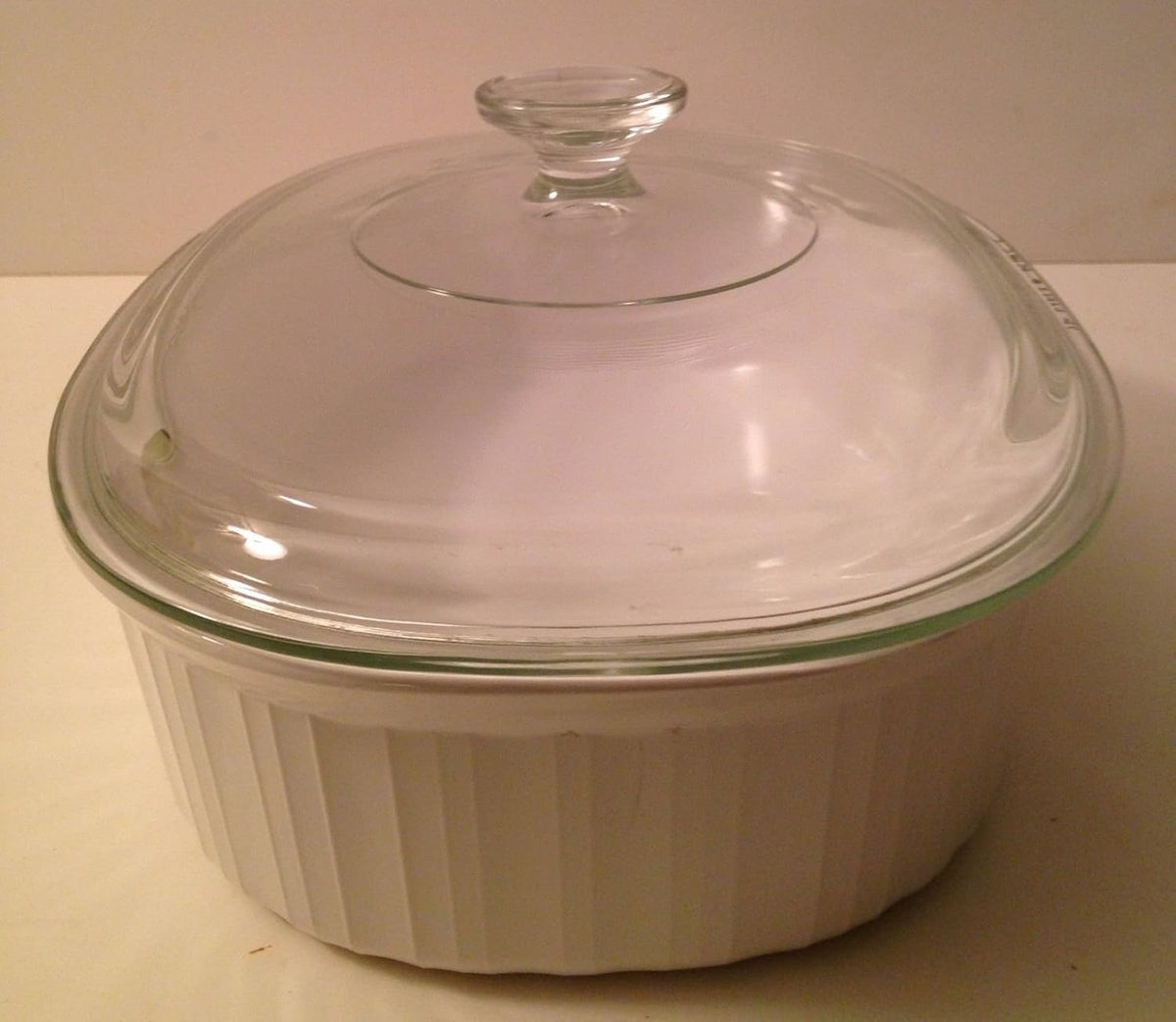 2.5 Quart French White Casserole with Glass Lid U4125