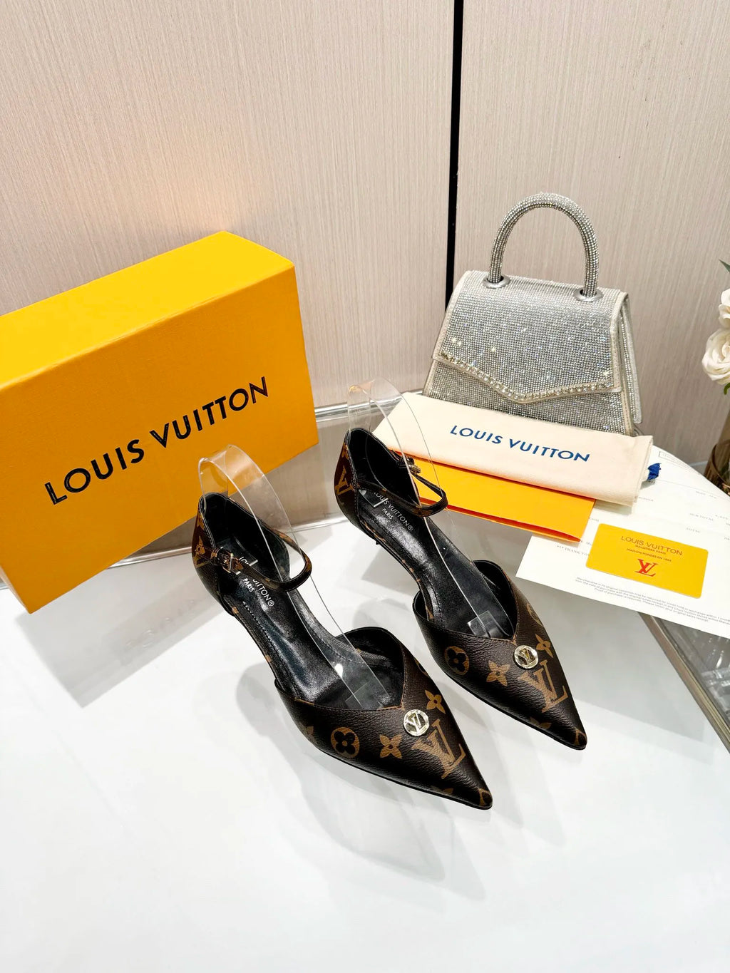 Women Shoes Heels 4 cm U729