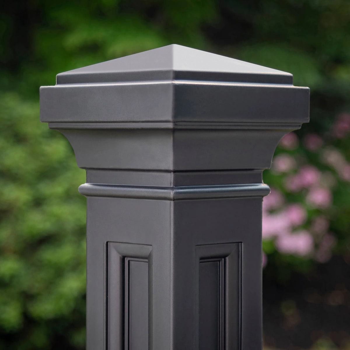 Onyx Black Plastic Mailbox Post Kit F10458