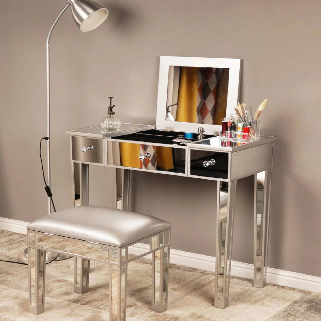 Wood Vanity Table with Flip-top Mirror 3 Drawers S787
