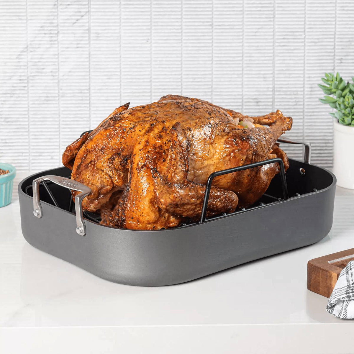 16" Hard Anodized Nonstick Roaster with Rack H705968