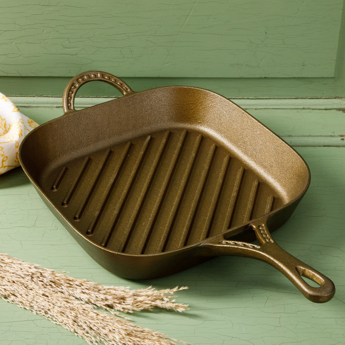 Bronzed Pre-Seasoned Cast Iron Square 11-Inch Grill Pan I335621